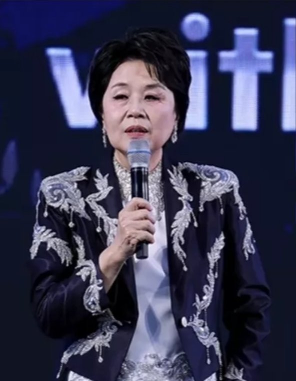 심수봉 보도 사진