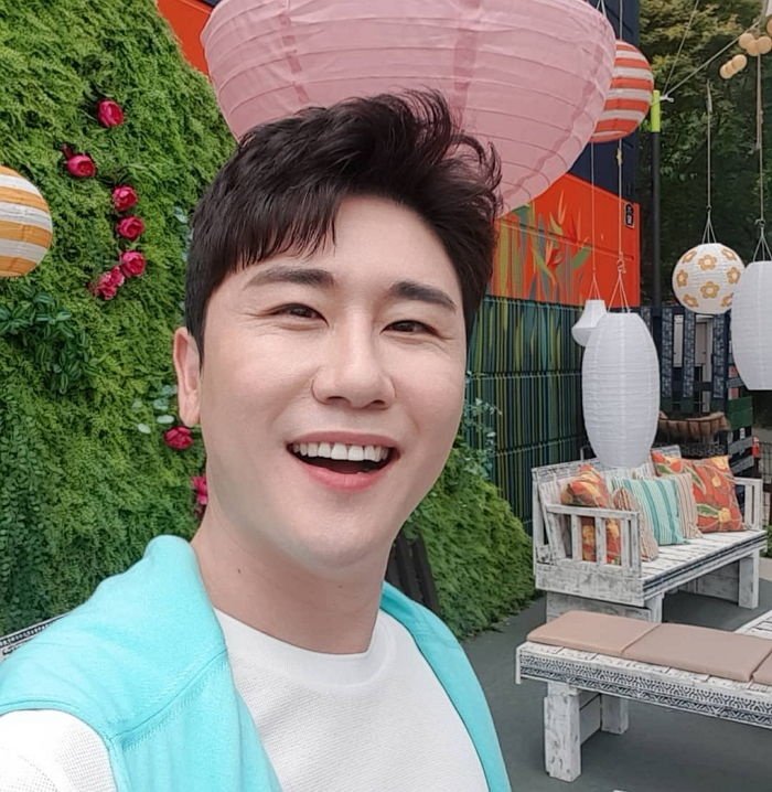 영탁 보도 사진
